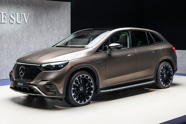 2023 Mercedes-Benz EQE SUV