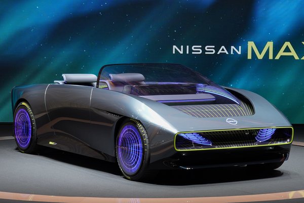 2023 Nissan Max-Out
