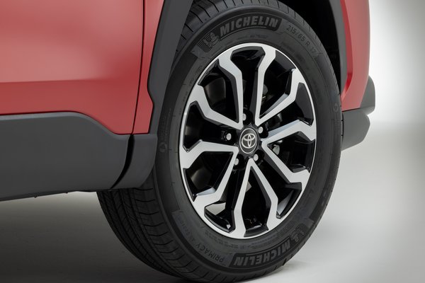 2023 Toyota Corolla Cross SE Hybrid Wheel