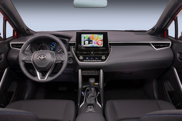 2023 Toyota Corolla Cross SE Hybrid Interior