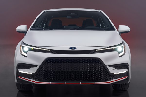 2023 Toyota Corolla Hybrid SE Infrared Edition