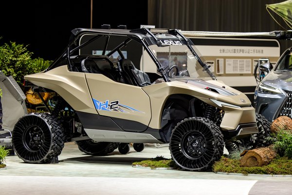2023 Lexus ROV Concept 2