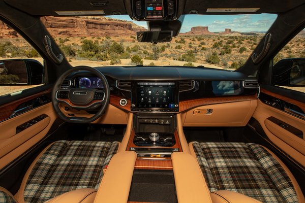 2023 Jeep Grand Wagoneer Overland Interior