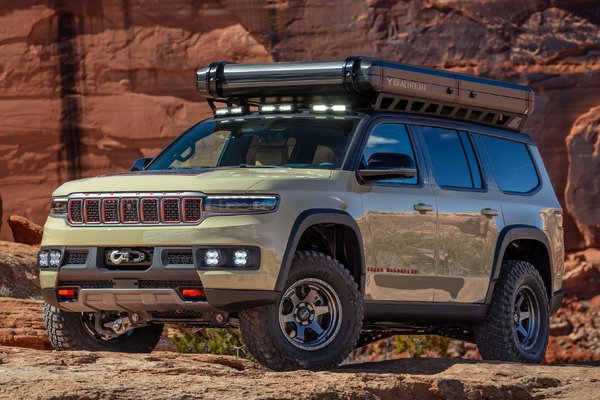 2023 Jeep Grand Wagoneer Overland