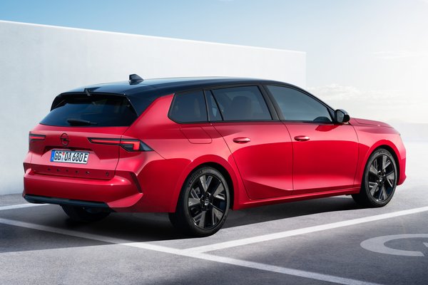 2024 Opel Astra Sports Tourer Electric