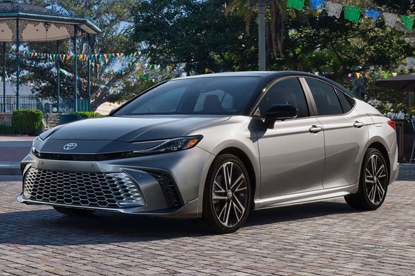 2025 Toyota Camry XLE