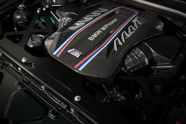 2024 BMW X5 M Competition Engine