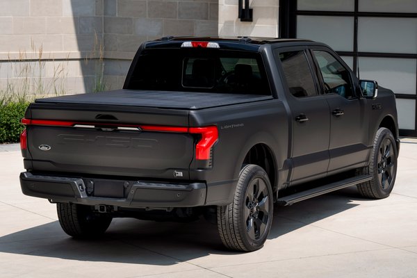 2024 Ford F-150 Lightning Platinum Black Edition