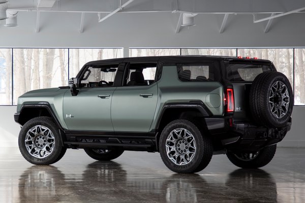 2024 GMC Hummer EV SUV