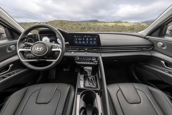 2024 Hyundai Elantra Limited sedan Interior