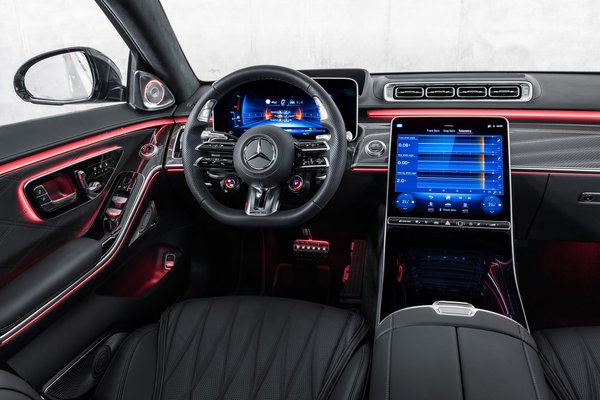 2024 Mercedes-Benz AMG S 63 E Performance Interior