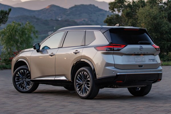 2024 Nissan Rogue Platinum