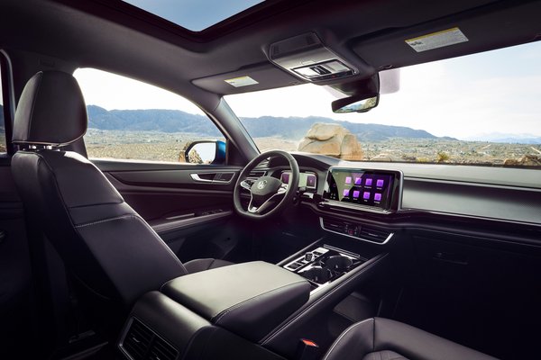 2024 Volkswagen Atlas Cross Sport Interior